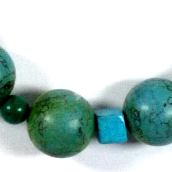 Blue, Green and Yellow Turquoise Howlite Beaded Necklace 22" - Picture 3 of 3